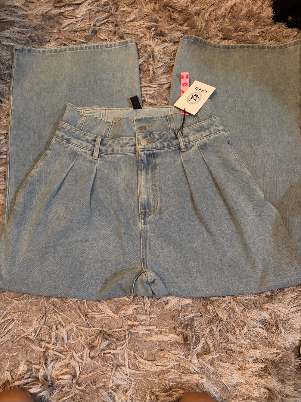Cider Light Blue High-Rise Pleated Wide-Leg Jeans